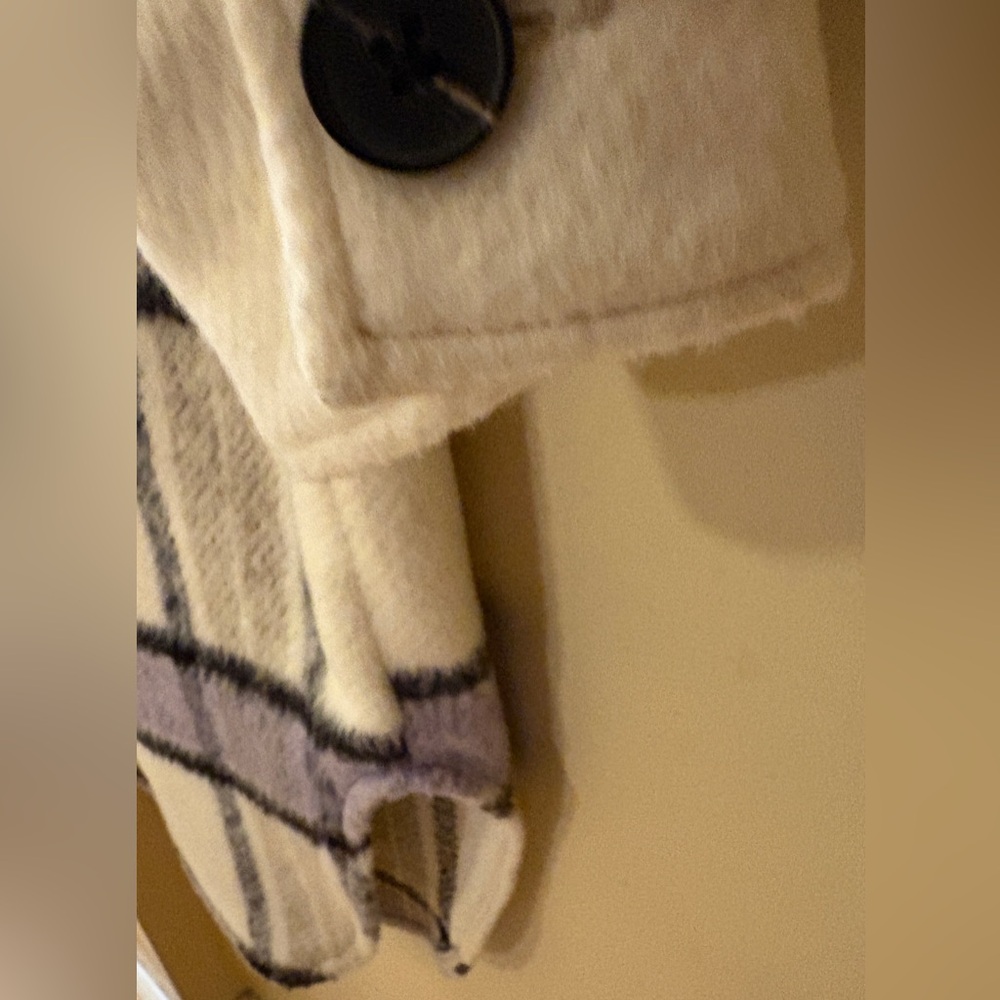 Vero Moda Cream and Purple Plaid Teddy Jacket - Picture 7 of 16